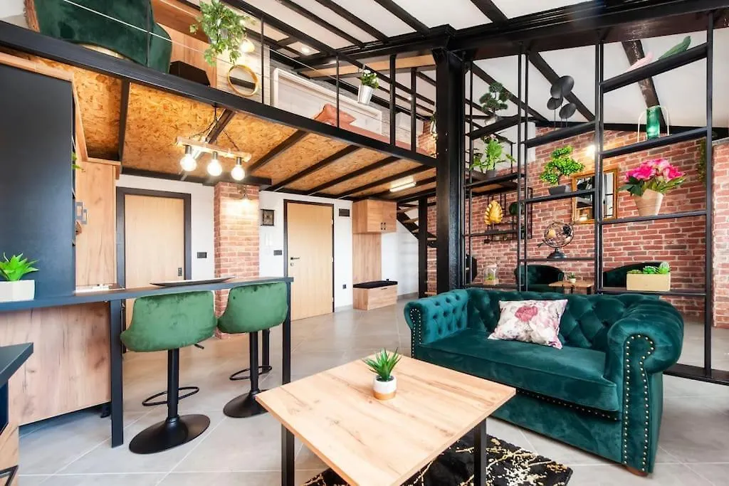 Cosy And Modern Attic Apartment To Enjoy Rovinj! 0*, Rovinj