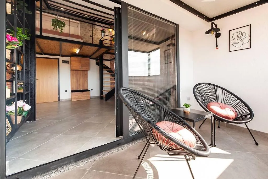 Cosy And Modern Attic Apartment To Enjoy Rovinj!